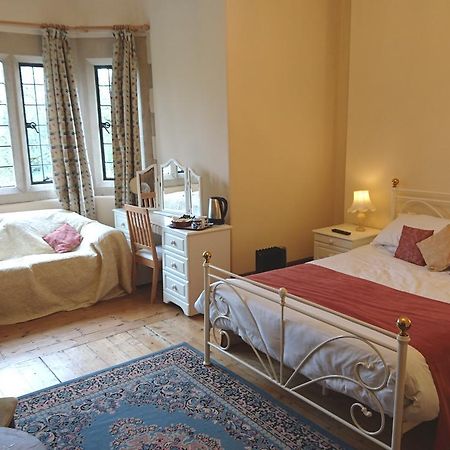Cleeve House Bed & Breakfast Мелкшам Екстериор снимка