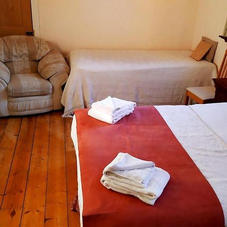 Cleeve House Bed & Breakfast Мелкшам Екстериор снимка