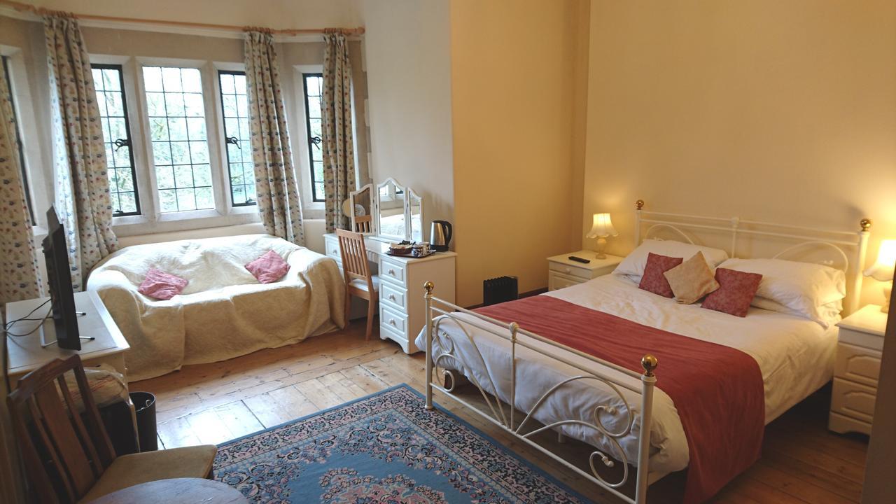 Cleeve House Bed & Breakfast Мелкшам Екстериор снимка