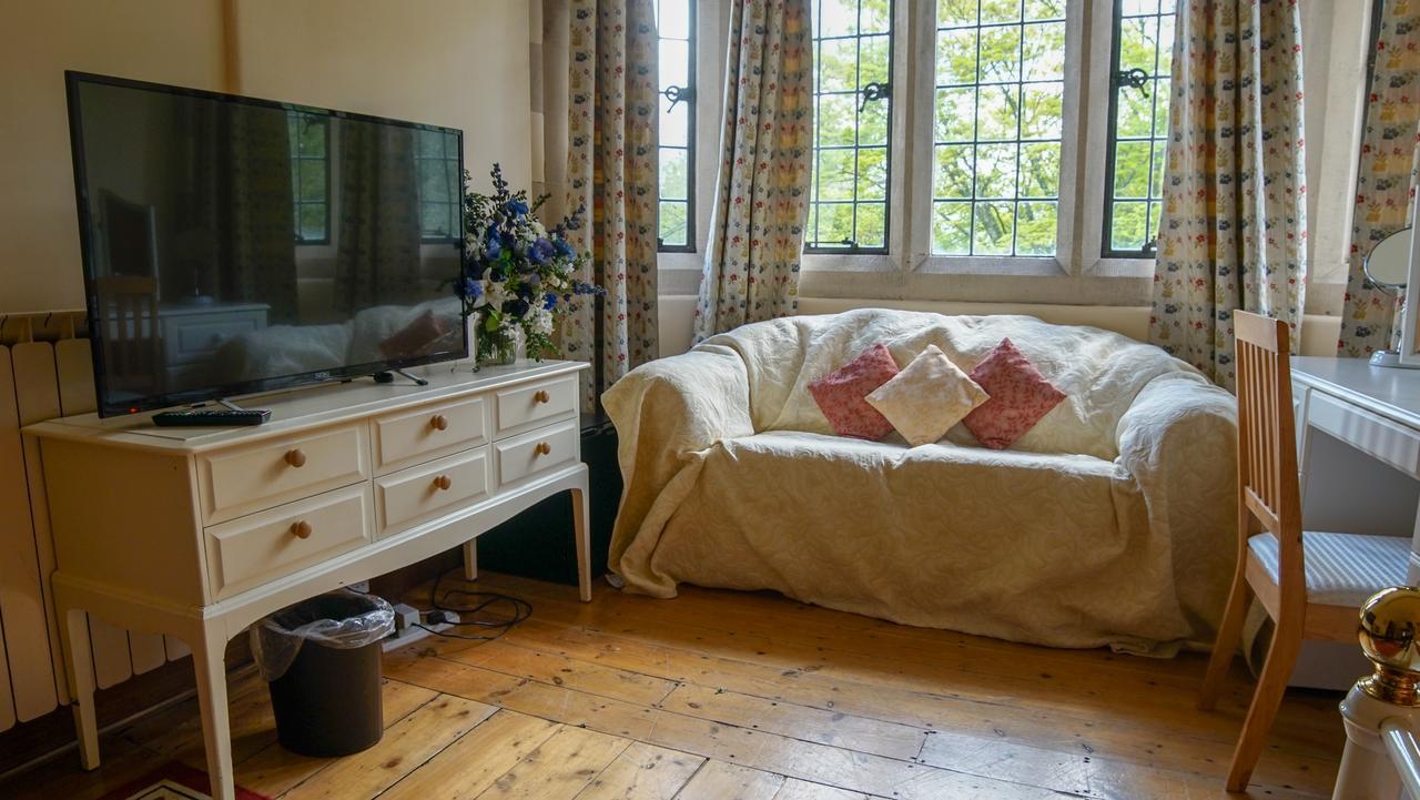 Cleeve House Bed & Breakfast Мелкшам Екстериор снимка